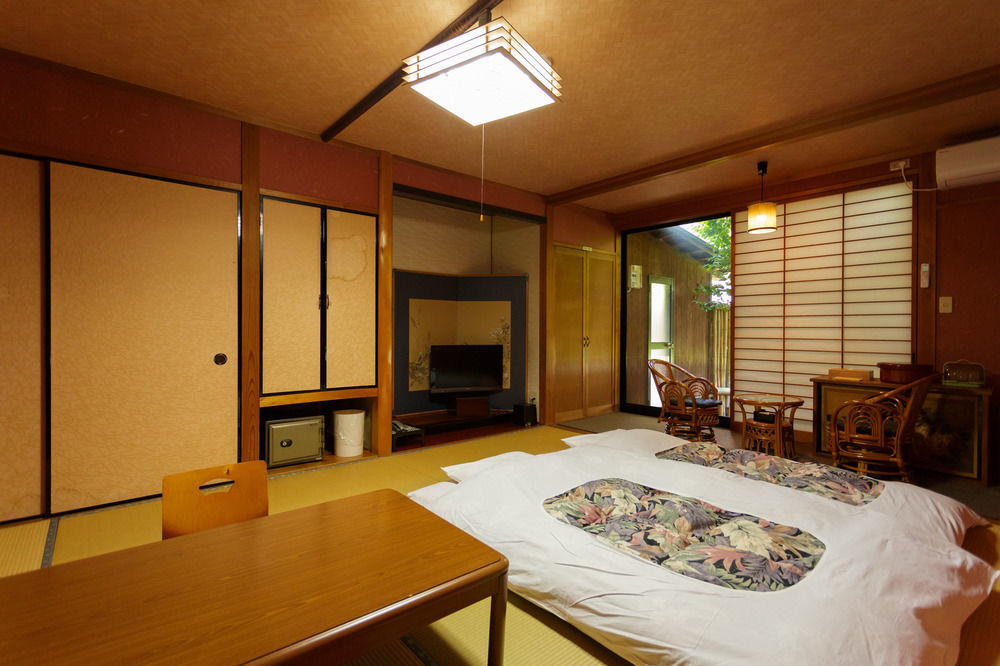 Yufuin Ryokan Nogiku Buitenkant foto